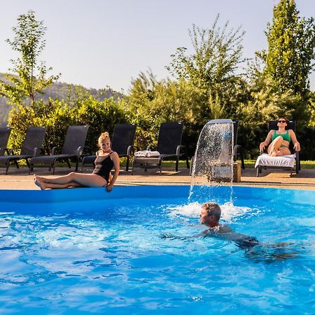 Lazensky A Wellness Hotel Nivamare Luhačovice エクステリア 写真