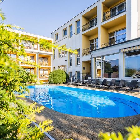 Lazensky A Wellness Hotel Nivamare Luhačovice エクステリア 写真
