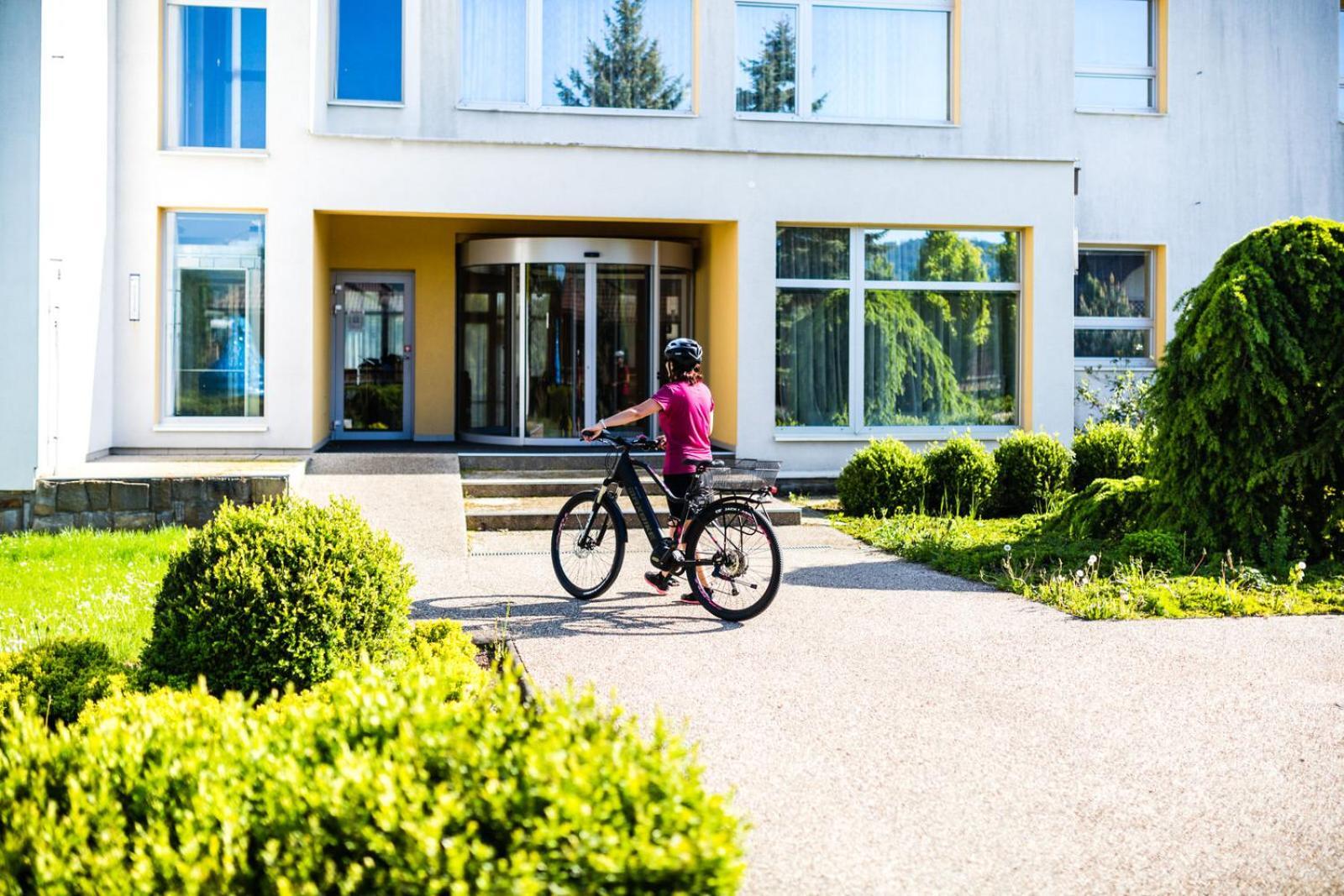 Lazensky A Wellness Hotel Nivamare Luhačovice エクステリア 写真