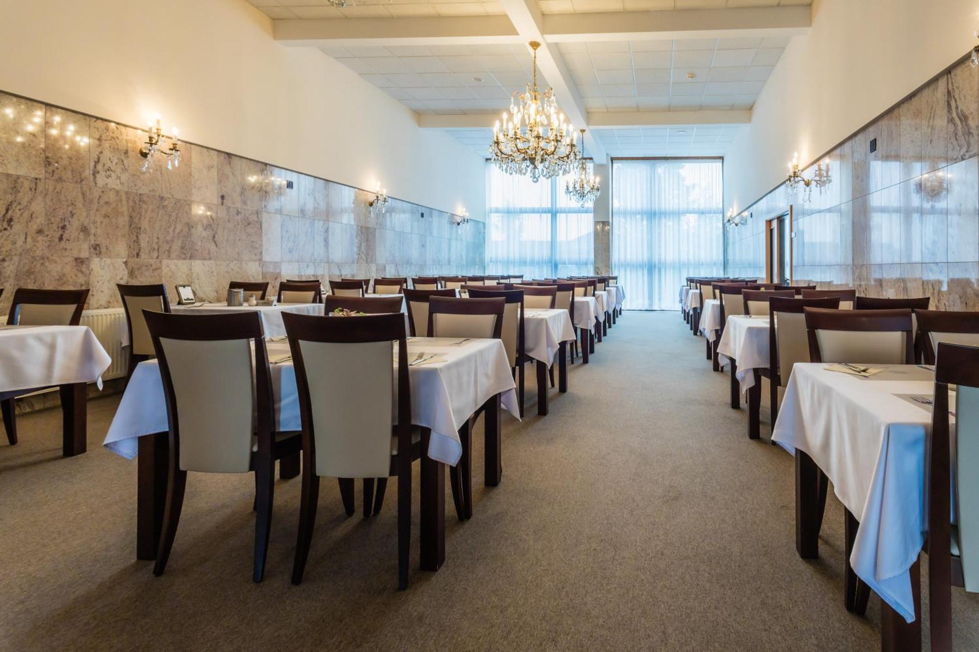 Lazensky A Wellness Hotel Nivamare Luhačovice エクステリア 写真