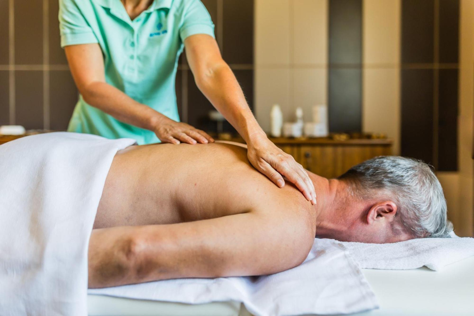 Lazensky A Wellness Hotel Nivamare Luhačovice エクステリア 写真