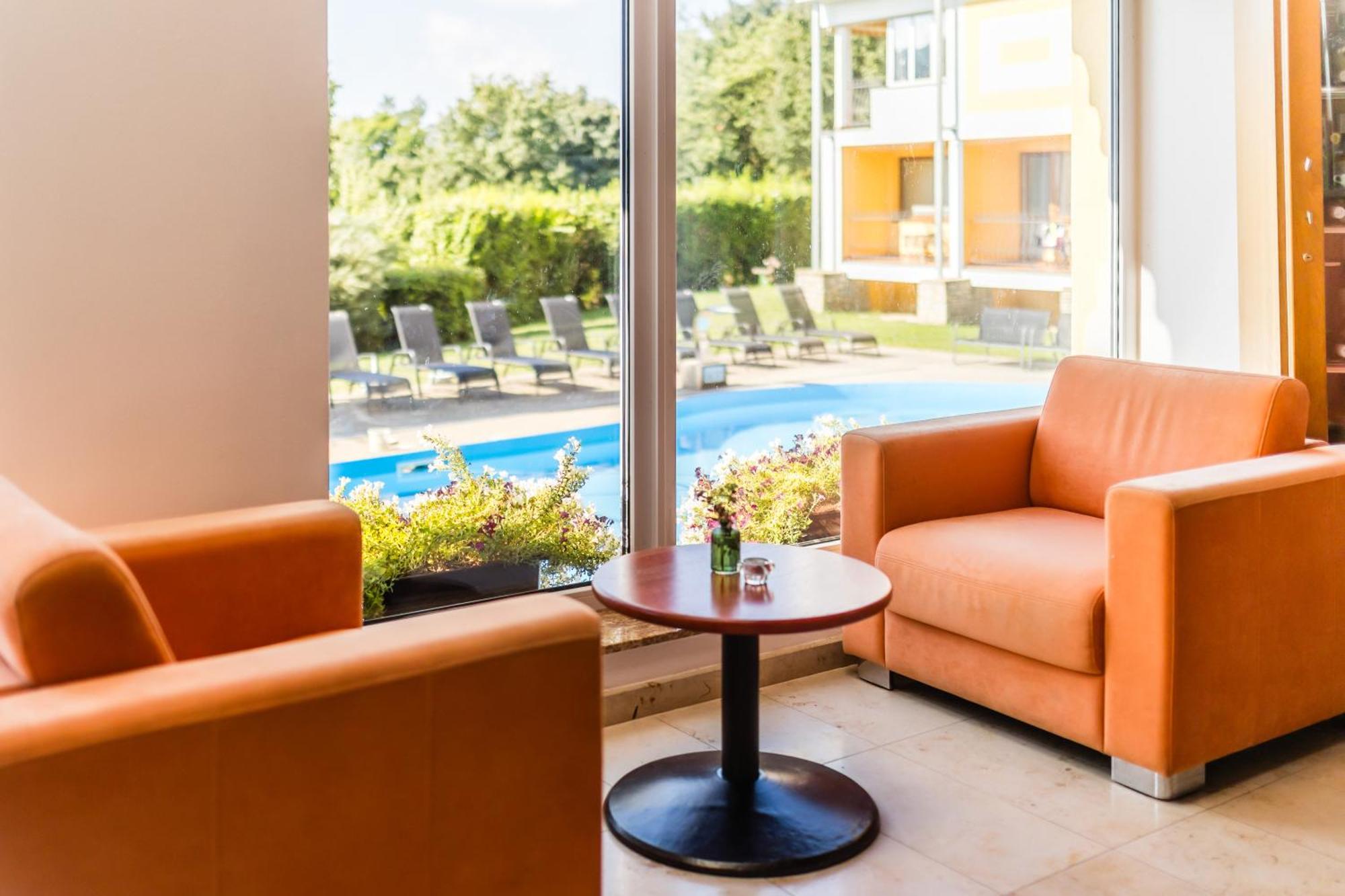 Lazensky A Wellness Hotel Nivamare Luhačovice エクステリア 写真