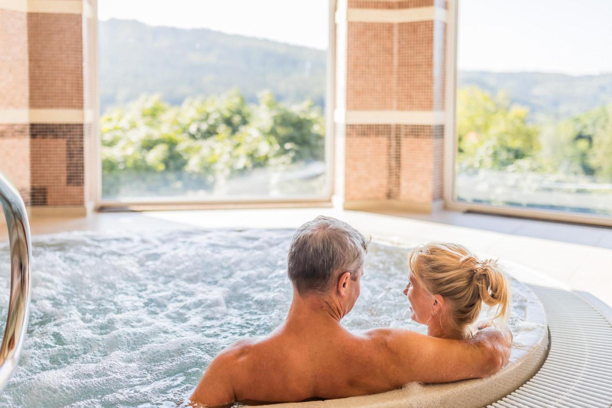 Lazensky A Wellness Hotel Nivamare Luhačovice エクステリア 写真