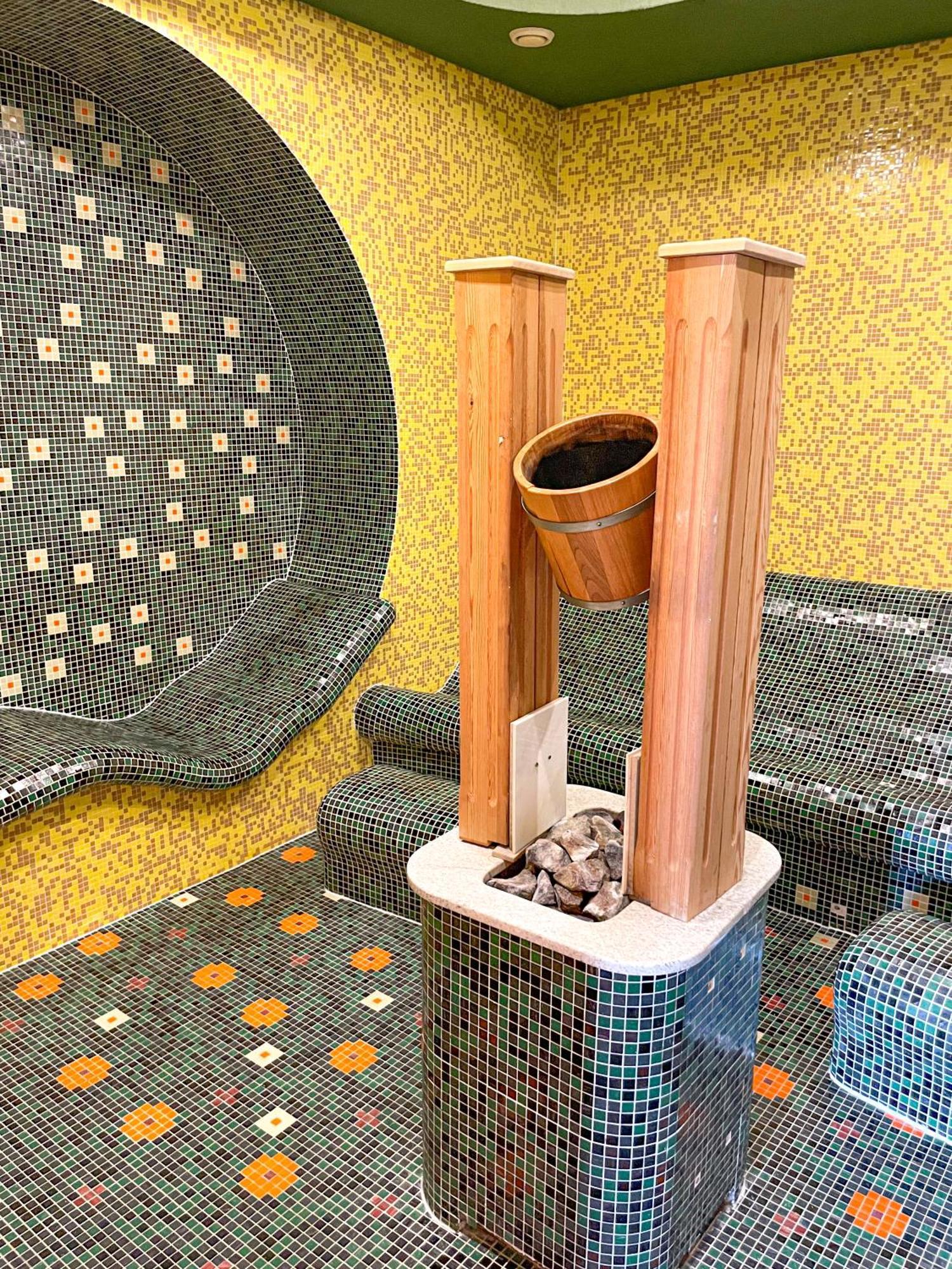 Lazensky A Wellness Hotel Nivamare Luhačovice エクステリア 写真